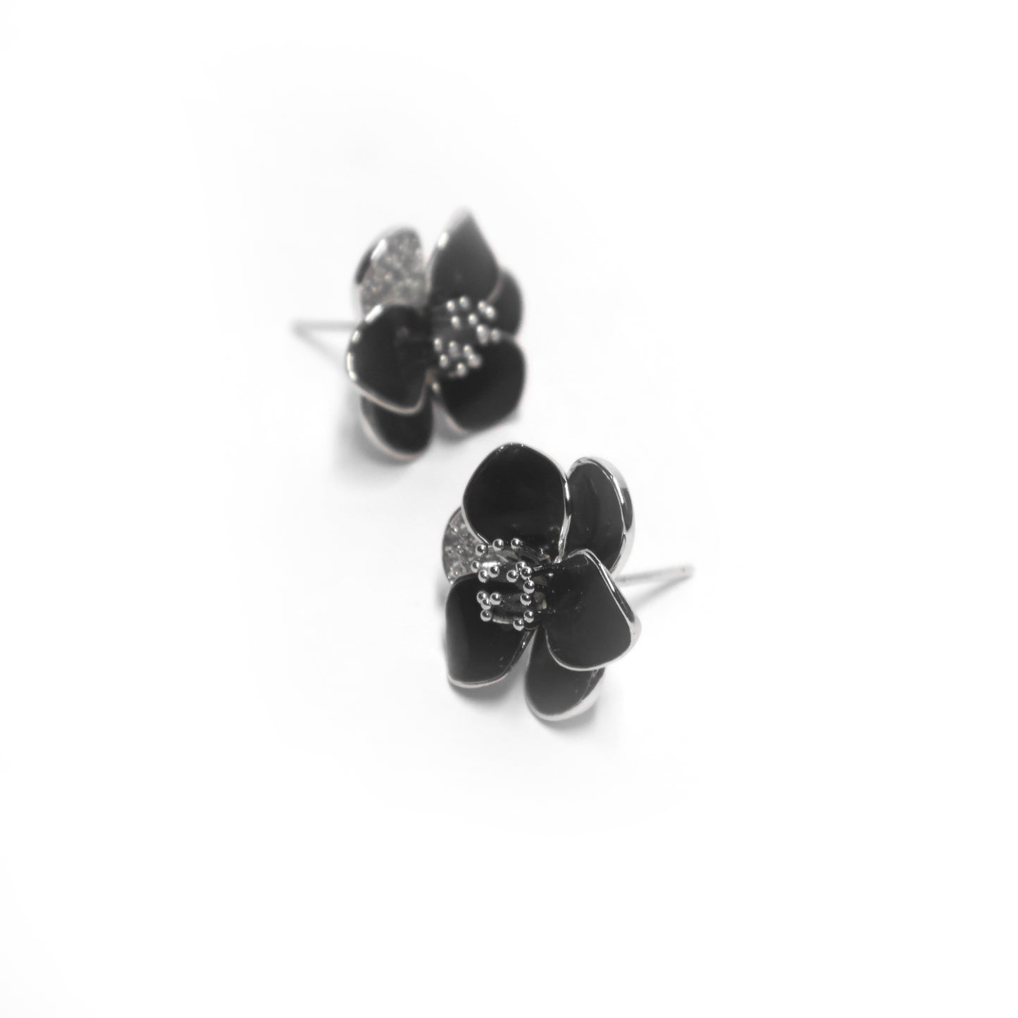 BLACK FLORAL SILVER STUDS