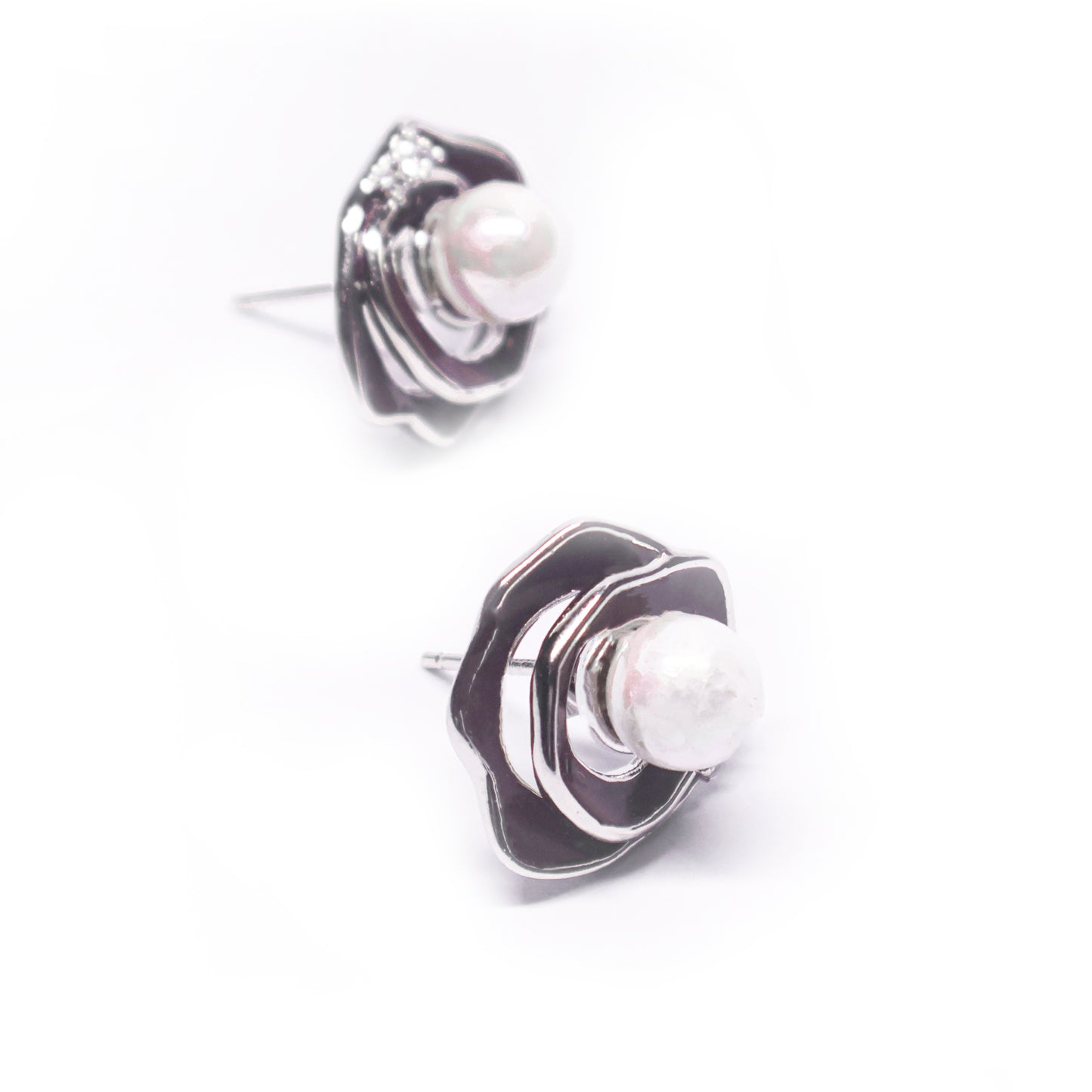 SHADOW PETAL SILVER STUDS