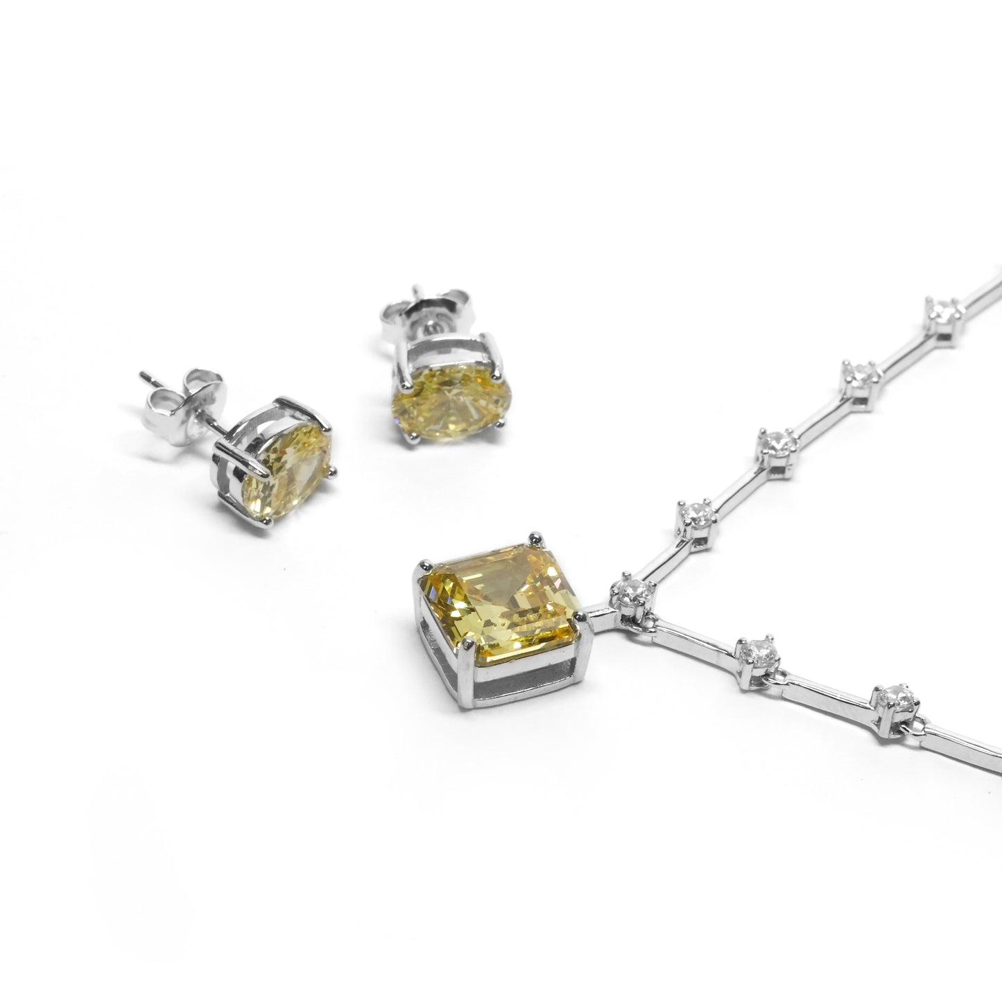 CANARY SILVER NECKLACE