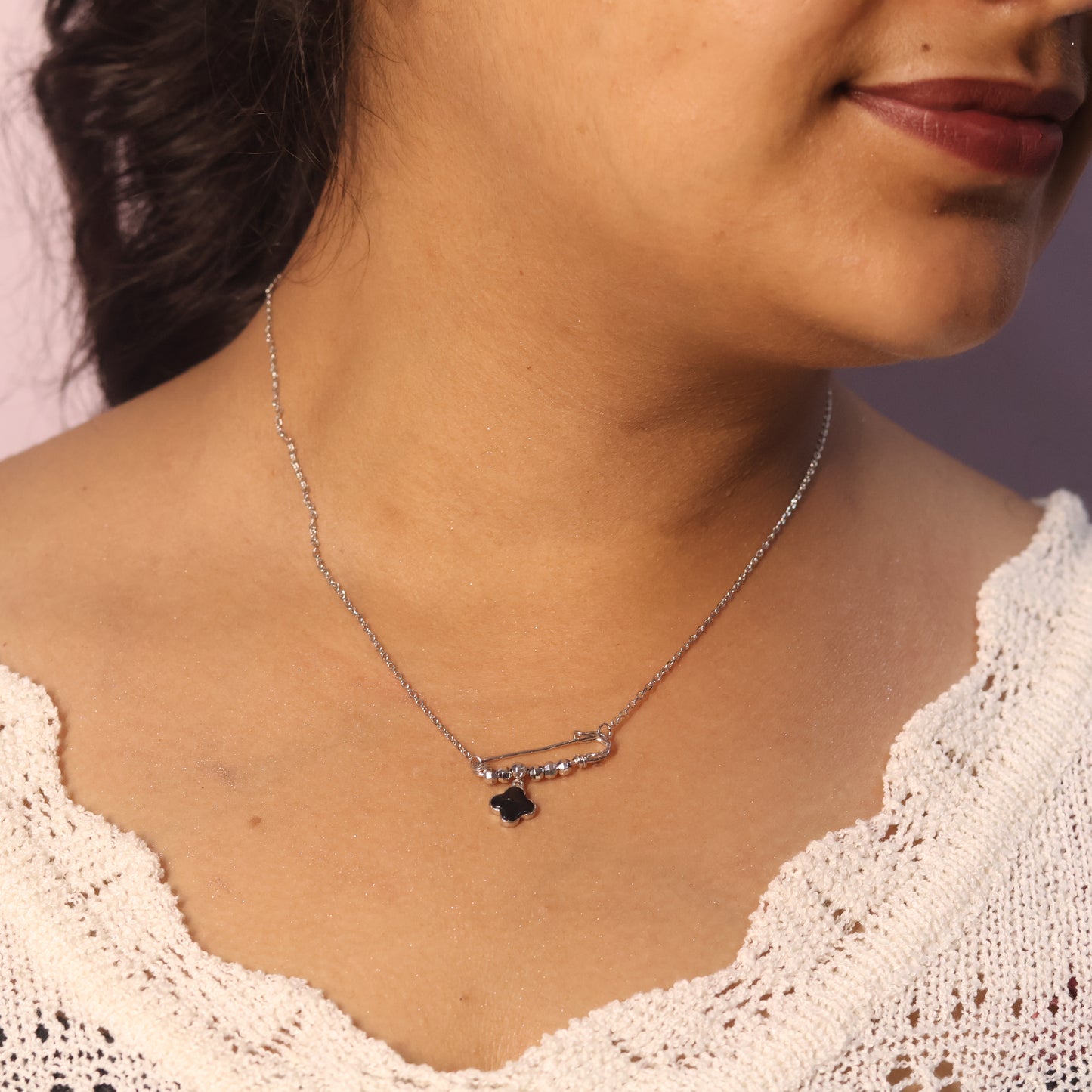 CHAREE CLASP PINS NECKLACE