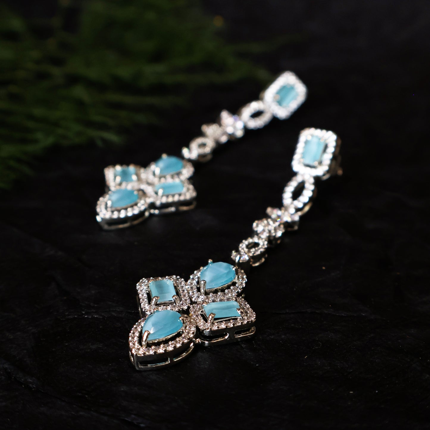 AQUA Radiance DROP EARRING