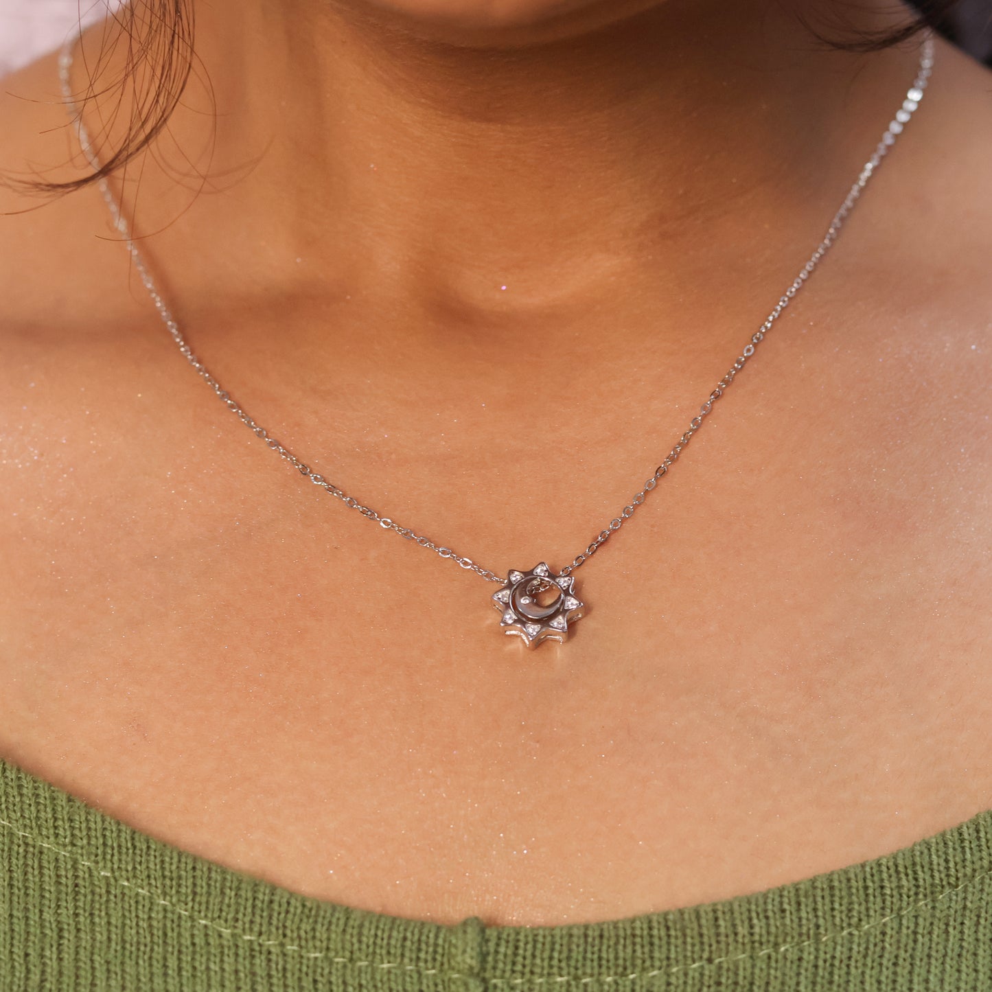 MISTY SILVER NECKLACE