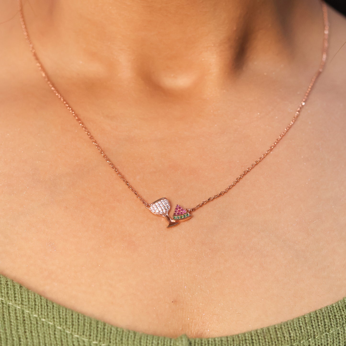 SPARKLING VINO NECKLACE